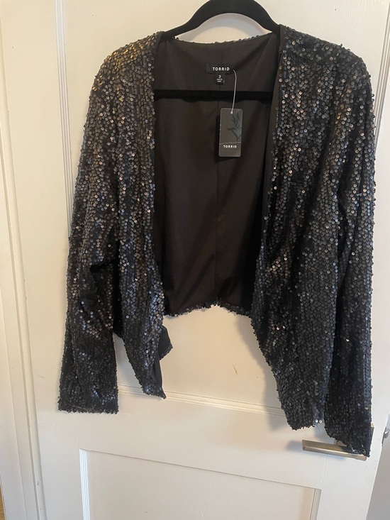 torrid Jackets & Blazers - NWT torrid Black Sequin Cropped Jacket